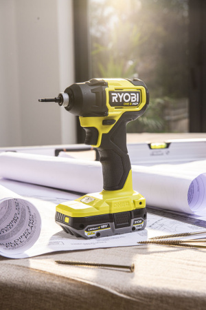 ONE + / Винтоверт импульсный RYOBI HP RID18C-0 (без батареи)