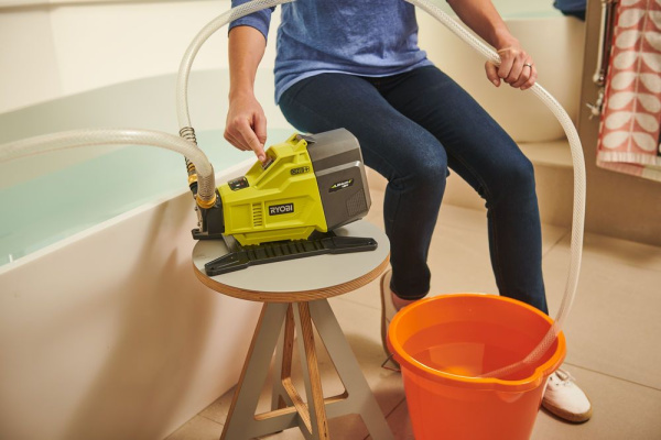 ONE + / Насос для перекачки воды RYOBI R18TP-0 (без батареи)