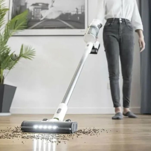 Пылесос аккумуляторный вертикальный GreenWorks GD24SVK4D White (1АКБ 4,0А/ч + ЗУ) 4701107UB